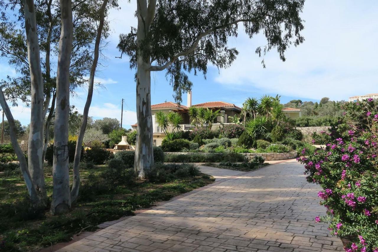 Aeolos A Family Paradise Few Steps From The Beach Kouverta Bagian luar foto